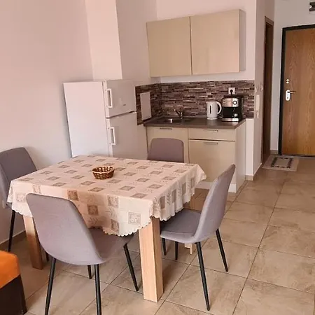 Ultima - Super Center Apartment Burgas