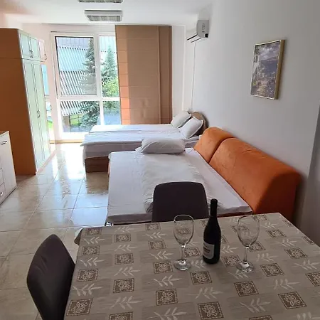 Ultima - Super Center Apartment *