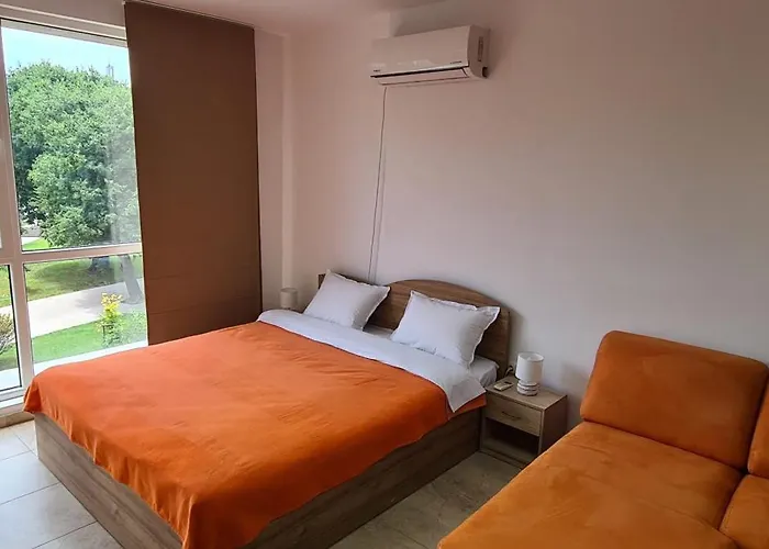 Ultima - Super Center Burgas